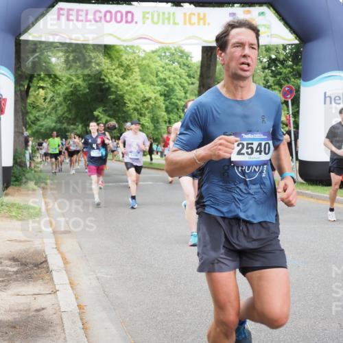 29.06.2025 - hella hamburg halbmarathon MichiJ http://msf.ph/oto/8340225 29.06.2025 10:39:54 Zwischen KM18-KM19 1257, 1657, 2111, 2540, 2595, 4837, 5020, 6164, 7130, 7475, 8447, 8955, 13047, 13301, 14198, 15275, 15427, 15506 meine-sportfotos.de