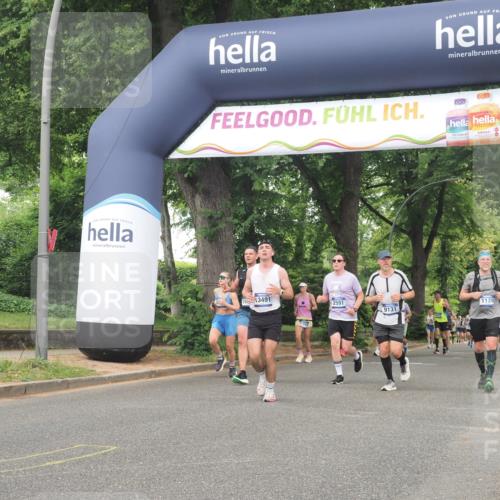 29.06.2025 - hella hamburg halbmarathon KatJ http://msf.ph/oto/8340353 29.06.2025 10:48:23 Zwischen KM18-KM19 1128, 2591, 5613, 5870, 8177 meine-sportfotos.de
