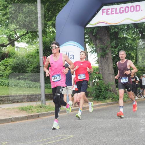 29.06.2025 - hella hamburg halbmarathon KatJ http://msf.ph/oto/8340396 29.06.2025 10:19:06 Zwischen KM18-KM19 1758, 2021, 5328 meine-sportfotos.de