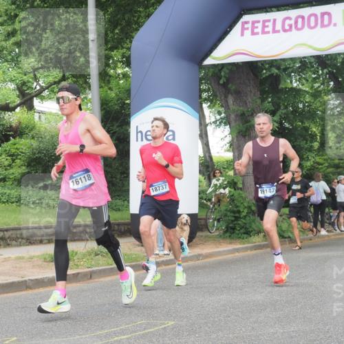 29.06.2025 - hella hamburg halbmarathon KatJ http://msf.ph/oto/8340420 29.06.2025 10:19:06 Zwischen KM18-KM19 1758, 2021, 5328 meine-sportfotos.de