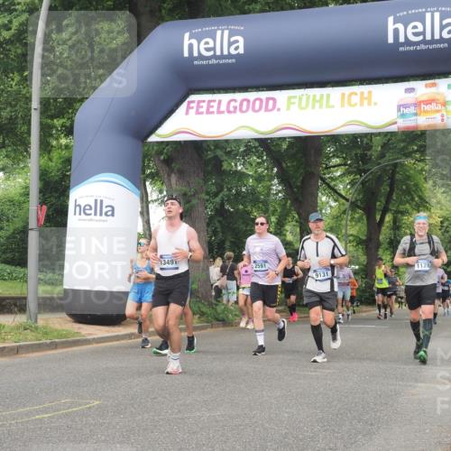 29.06.2025 - hella hamburg halbmarathon KatJ http://msf.ph/oto/8340426 29.06.2025 10:48:24 Zwischen KM18-KM19 1128, 2591, 5613, 8177 meine-sportfotos.de