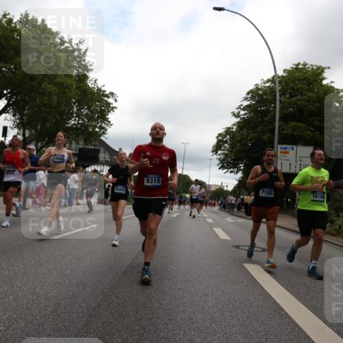 29.06.2025 - hella hamburg halbmarathon Yannick Fuchs http://msf.ph/oto/8340442 29.06.2025 10:52:09 20KM 1319, 1595, 1833, 2488, 2656, 2840, 2907, 3251, 3859, 4319, 4502, 4632, 4708, 4833, 5277, 5341, 5926, 6104, 6138, 6147, 6592, 6595, 7082, 7138, 7189, 7856, 8322, 8585, 9230, 9316, 9485, 10020, 10319, 10788, 11394, 11645, 11846, 12378, 12495, 12585, 12879, 13287, 13512, 13694, 13816, 13880, 14266, 14571, 15197, 15434, 15527, 16189, 16531, 17405, 17415, 17827, 18068, 18180, 18492, 18501, 18587, 18891 meine-sportfotos.de