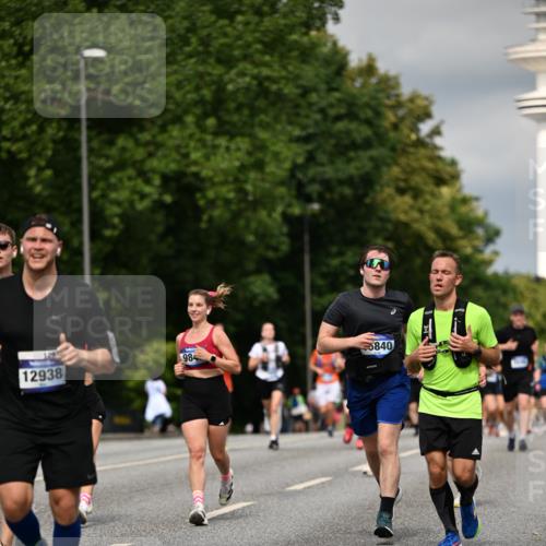 29.06.2025 - hella hamburg halbmarathon Dr. Thomas Lammeyer http://msf.ph/oto/8340483 29.06.2025 10:18:05 Kennedybrücke 1406, 1747, 2990, 3939, 4032, 4962, 5546, 5670, 5719, 6083, 6089, 7209, 7802, 7840, 7991, 8001, 8147, 8409, 8673, 9141, 9845, 9886, 10442, 10443, 11355 meine-sportfotos.de