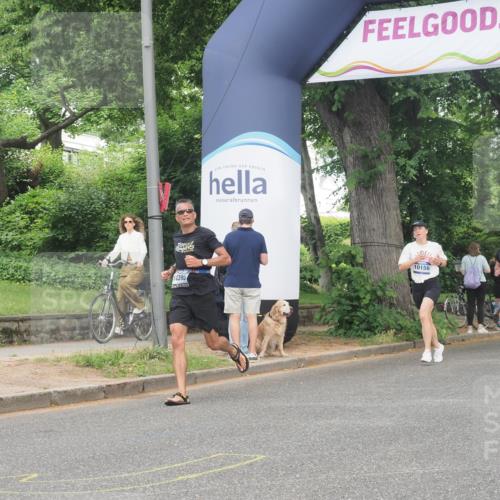 29.06.2025 - hella hamburg halbmarathon KatJ http://msf.ph/oto/8340511 29.06.2025 10:19:08 Zwischen KM18-KM19 1758, 2021, 5328 meine-sportfotos.de