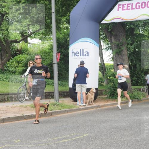 29.06.2025 - hella hamburg halbmarathon KatJ http://msf.ph/oto/8340559 29.06.2025 10:19:08 Zwischen KM18-KM19 1758, 2021, 5328 meine-sportfotos.de