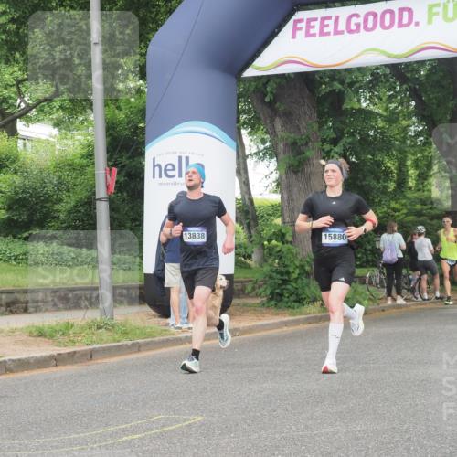 29.06.2025 - hella hamburg halbmarathon KatJ http://msf.ph/oto/8340833 29.06.2025 10:19:10 Zwischen KM18-KM19 2021, 2180, 5328 meine-sportfotos.de