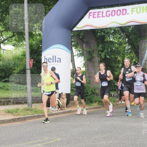 29.06.2025 - hella hamburg halbmarathon KatJ http://msf.ph/oto/8341102 29.06.2025 10:19:13 Zwischen KM18-KM19 2021, 2180, 6781 meine-sportfotos.de
