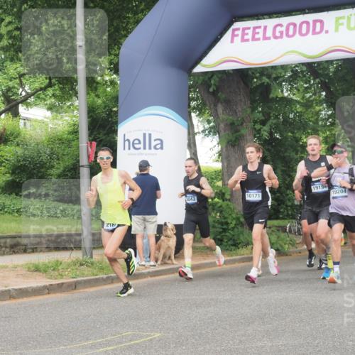 29.06.2025 - hella hamburg halbmarathon KatJ http://msf.ph/oto/8341117 29.06.2025 10:19:13 Zwischen KM18-KM19 2021, 2180, 6781 meine-sportfotos.de
