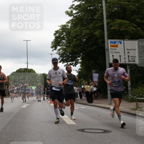 29.06.2025 - hella hamburg halbmarathon Yannick Fuchs http://msf.ph/oto/8341120 29.06.2025 10:52:12 20KM 1319, 1595, 1833, 2250, 2488, 2656, 2840, 2907, 3251, 3859, 4319, 4502, 4550, 4632, 4708, 4767, 5277, 5341, 5675, 5926, 6104, 6138, 6147, 6592, 6595, 7082, 7138, 7189, 7856, 8322, 8585, 9230, 9316, 10020, 10319, 10703, 10788, 11394, 11645, 11846, 12378, 12495, 12585, 12879, 13287, 13512, 13694, 13816, 13880, 14266, 14571, 15197, 15434, 15527, 16189, 16531, 17405, 17415, 17531, 17827, 18068, 18180, 18492, 18501, 18587, 18727 meine-sportfotos.de