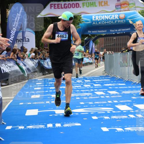 29.06.2025 - hella hamburg halbmarathon Strokosch-Dieckow http://msf.ph/oto/8341177 29.06.2025 10:32:54 Ziel 4463, 4749, 6358, 10453, 11169, 12290, 13686, 16425, 18679, 18687, 19059 meine-sportfotos.de