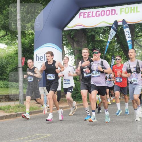 29.06.2025 - hella hamburg halbmarathon KatJ http://msf.ph/oto/8341194 29.06.2025 10:19:14 Zwischen KM18-KM19 2180, 3043, 6781, 7231 meine-sportfotos.de