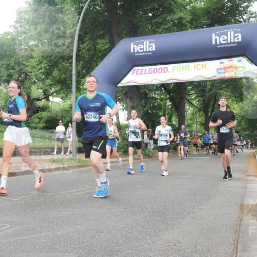 29.06.2025 - hella hamburg halbmarathon KatJ http://msf.ph/oto/8341204 29.06.2025 10:48:35 Zwischen KM18-KM19 1135, 1138, 2447, 6391, 6414, 6415, 8068, 8364 meine-sportfotos.de