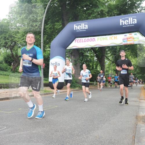 29.06.2025 - hella hamburg halbmarathon KatJ http://msf.ph/oto/8341266 29.06.2025 10:48:36 Zwischen KM18-KM19 1135, 1138, 2447, 5547, 6414, 6415, 8068, 8364 meine-sportfotos.de