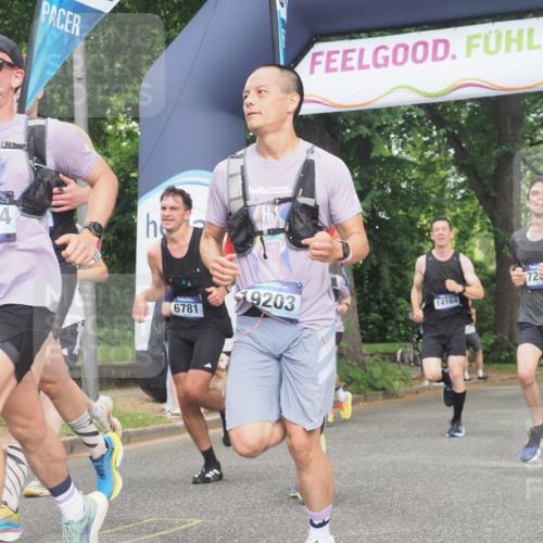 29.06.2025 - hella hamburg halbmarathon KatJ http://msf.ph/oto/8341339 29.06.2025 10:19:15 Zwischen KM18-KM19 2180, 3043, 6781, 7231 meine-sportfotos.de