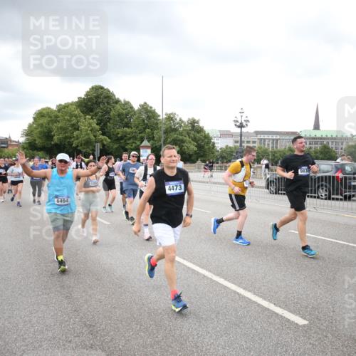 29.06.2025 - hella hamburg halbmarathon Jannik Wohlers http://msf.ph/oto/8341380 29.06.2025 10:55:41 Lombardsbrücke 1738, 1909, 2095, 2793, 3257, 3268, 4265, 4354, 4473, 4836, 5306, 5580, 5994, 6056, 6494, 6968, 7025, 7028, 7516, 7616, 8005, 8305, 8533, 9435, 9606, 9838, 10640, 10740, 10784, 10987, 11862, 11863, 12267, 12551, 13055, 13395, 13405, 13627, 14124, 14142, 14221, 14280, 14281, 14492, 15103, 15173, 15199, 15272, 15696, 15699, 15763, 15764, 16413, 16655, 16960, 17038, 17039, 17398, 18195, 18329, 18349, 19228 meine-sportfotos.de