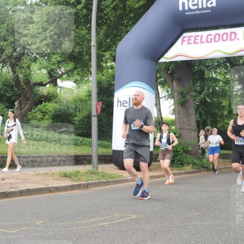 29.06.2025 - hella hamburg halbmarathon KatJ http://msf.ph/oto/8341412 29.06.2025 10:48:39 Zwischen KM18-KM19 1135, 1138, 1188, 1568, 5547, 6414, 8364 meine-sportfotos.de