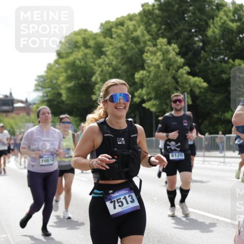 29.06.2025 - hella hamburg halbmarathon Jannik Wohlers http://msf.ph/oto/8341450 29.06.2025 10:42:17 Lombardsbrücke 1656, 1964, 1994, 2134, 2401, 2538, 2580, 2940, 2941, 3283, 3874, 4092, 4105, 4334, 4385, 4778, 5417, 6120, 6764, 7513, 8161, 8529, 8816, 10454, 10697, 11142, 11710, 12151, 12441, 13070, 13241, 13776, 14042, 14084, 14126, 14170, 14556, 14636, 14694, 14769, 15168, 15190, 15219, 15221, 15820, 15977, 16612, 16892 meine-sportfotos.de