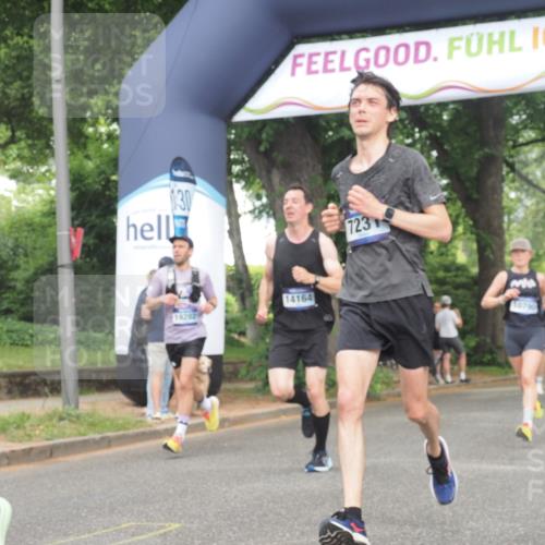 29.06.2025 - hella hamburg halbmarathon KatJ http://msf.ph/oto/8341453 29.06.2025 10:19:16 Zwischen KM18-KM19 2180, 3043, 6781, 7231 meine-sportfotos.de