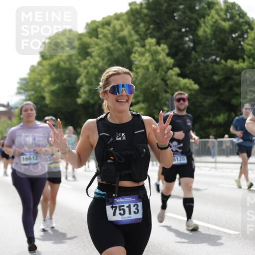29.06.2025 - hella hamburg halbmarathon Jannik Wohlers http://msf.ph/oto/8341494 29.06.2025 10:42:17 Lombardsbrücke 1656, 1964, 1994, 2134, 2401, 2538, 2580, 2940, 2941, 3283, 3874, 4092, 4105, 4334, 4385, 4778, 5417, 6120, 6764, 7513, 8161, 8529, 8816, 10454, 10697, 11142, 11710, 12151, 12441, 13070, 13241, 13776, 14042, 14084, 14126, 14170, 14556, 14636, 14694, 14769, 15168, 15190, 15219, 15221, 15820, 15977, 16612, 16892 meine-sportfotos.de