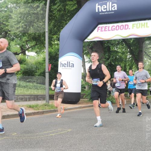 29.06.2025 - hella hamburg halbmarathon KatJ http://msf.ph/oto/8341495 29.06.2025 10:48:40 Zwischen KM18-KM19 1135, 1138, 1188, 1568, 5547 meine-sportfotos.de