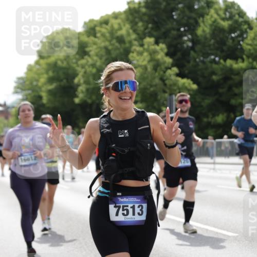 29.06.2025 - hella hamburg halbmarathon Jannik Wohlers http://msf.ph/oto/8341522 29.06.2025 10:42:17 Lombardsbrücke 1656, 1964, 1994, 2134, 2401, 2538, 2580, 2940, 2941, 3283, 3874, 4092, 4105, 4334, 4385, 4778, 5417, 6120, 6764, 7513, 8161, 8529, 8816, 10454, 10697, 11142, 11710, 12151, 12441, 13070, 13241, 13776, 14042, 14084, 14126, 14170, 14556, 14636, 14694, 14769, 15168, 15190, 15219, 15221, 15820, 15977, 16612, 16892 meine-sportfotos.de