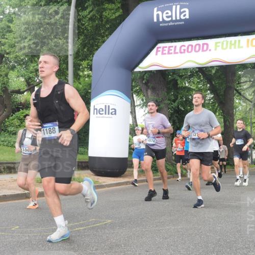 29.06.2025 - hella hamburg halbmarathon KatJ http://msf.ph/oto/8341546 29.06.2025 10:48:40 Zwischen KM18-KM19 1135, 1138, 1188, 1568, 5547 meine-sportfotos.de