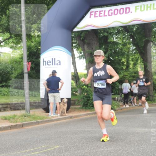 29.06.2025 - hella hamburg halbmarathon KatJ http://msf.ph/oto/8341618 29.06.2025 10:19:17 Zwischen KM18-KM19 2180, 3043, 6781, 7231 meine-sportfotos.de