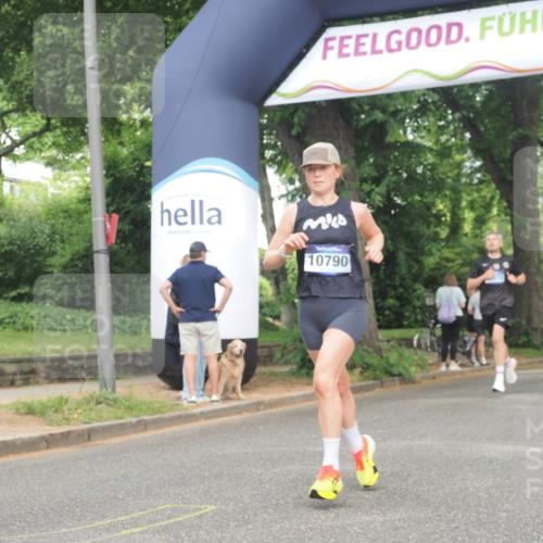 29.06.2025 - hella hamburg halbmarathon KatJ http://msf.ph/oto/8341636 29.06.2025 10:19:17 Zwischen KM18-KM19 2180, 3043, 6781, 7231 meine-sportfotos.de