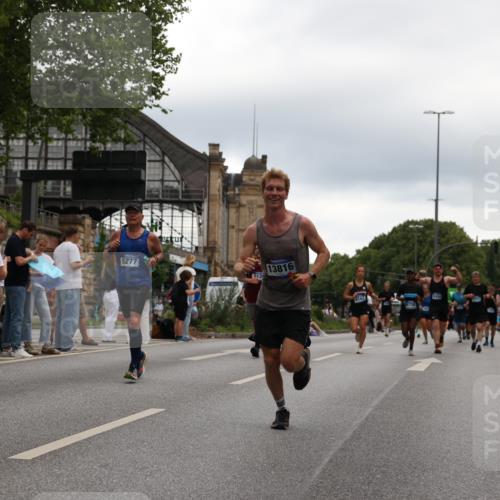 29.06.2025 - hella hamburg halbmarathon Yannick Fuchs http://msf.ph/oto/8341648 29.06.2025 10:52:13 20KM 1319, 1595, 1833, 2250, 2488, 2656, 2840, 3251, 3859, 4319, 4502, 4550, 4632, 4708, 4767, 5277, 5341, 5675, 5926, 6104, 6138, 6147, 6592, 7082, 7138, 7189, 7856, 8322, 8585, 9230, 9316, 10020, 10319, 10703, 10788, 11394, 11645, 11846, 12378, 12495, 12585, 12879, 13287, 13512, 13694, 13816, 13880, 14266, 14571, 15197, 15434, 15527, 16189, 16531, 17405, 17531, 17827, 18068, 18180, 18492, 18501, 18587, 18727, 18985 meine-sportfotos.de