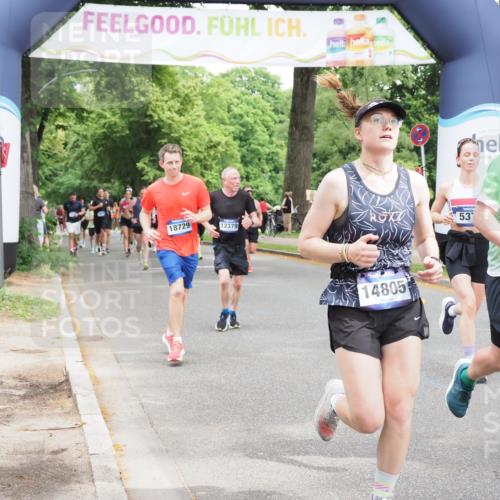 29.06.2025 - hella hamburg halbmarathon MichiJ http://msf.ph/oto/8341716 29.06.2025 10:40:11 Zwischen KM18-KM19 2208, 3715, 4065, 5378, 5638, 6481, 7896, 8273, 8587, 8651, 12135, 12321, 12379, 13032, 13211, 13289, 14805, 15643, 16320, 17198, 18729, 18901 meine-sportfotos.de