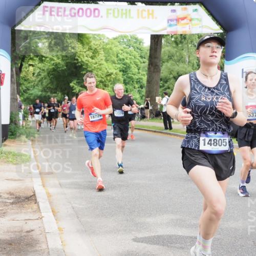 29.06.2025 - hella hamburg halbmarathon MichiJ http://msf.ph/oto/8341733 29.06.2025 10:40:12 Zwischen KM18-KM19 2208, 3715, 4029, 4065, 5378, 5638, 6481, 7896, 8273, 8587, 8651, 12135, 12321, 12379, 13032, 13211, 13289, 14805, 15643, 16320, 17198, 18729, 18901 meine-sportfotos.de