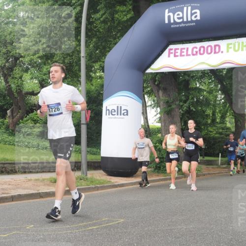29.06.2025 - hella hamburg halbmarathon KatJ http://msf.ph/oto/8341788 29.06.2025 10:48:47 Zwischen KM18-KM19 1726, 1823, 2582, 5299, 5305, 6602, 7636, 7658, 8730 meine-sportfotos.de