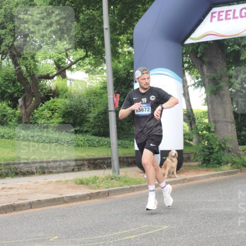 29.06.2025 - hella hamburg halbmarathon KatJ http://msf.ph/oto/8341844 29.06.2025 10:19:19 Zwischen KM18-KM19 3043, 6781, 7231 meine-sportfotos.de
