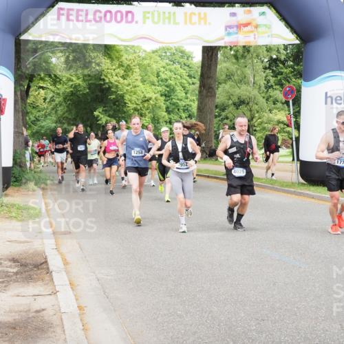 29.06.2025 - hella hamburg halbmarathon MichiJ http://msf.ph/oto/8341855 29.06.2025 10:40:14 Zwischen KM18-KM19 1258, 2208, 3715, 3952, 4029, 4065, 5378, 5638, 6481, 7896, 8273, 8651, 12135, 12321, 12379, 13032, 13211, 13289, 14805, 15643, 16320, 17198, 17773, 18729, 18901 meine-sportfotos.de