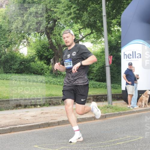 29.06.2025 - hella hamburg halbmarathon KatJ http://msf.ph/oto/8341948 29.06.2025 10:19:19 Zwischen KM18-KM19 3043, 6781, 7231 meine-sportfotos.de