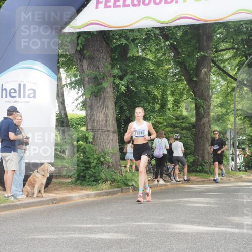 29.06.2025 - hella hamburg halbmarathon KatJ http://msf.ph/oto/8341994 29.06.2025 10:19:27 Zwischen KM18-KM19  meine-sportfotos.de