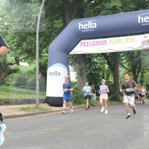 29.06.2025 - hella hamburg halbmarathon KatJ http://msf.ph/oto/8342077 29.06.2025 10:48:50 Zwischen KM18-KM19 1726, 1823, 5299, 5305, 6602, 7636, 7658, 8045, 8730 meine-sportfotos.de