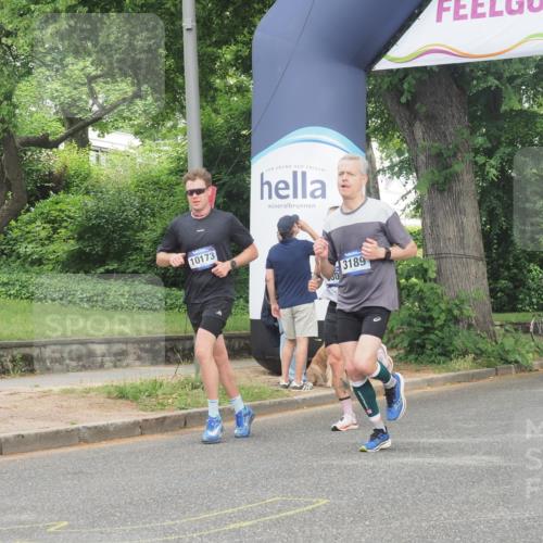 29.06.2025 - hella hamburg halbmarathon KatJ http://msf.ph/oto/8342305 29.06.2025 10:19:32 Zwischen KM18-KM19 3189, 5308 meine-sportfotos.de