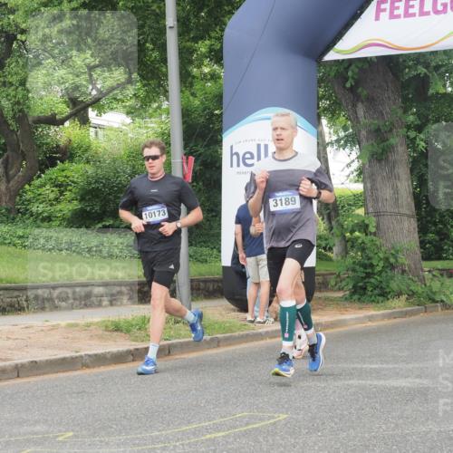 29.06.2025 - hella hamburg halbmarathon KatJ http://msf.ph/oto/8342337 29.06.2025 10:19:32 Zwischen KM18-KM19 3189, 5308 meine-sportfotos.de