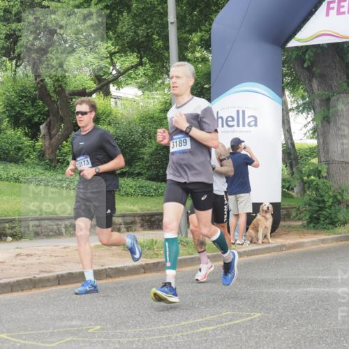 29.06.2025 - hella hamburg halbmarathon KatJ http://msf.ph/oto/8342410 29.06.2025 10:19:32 Zwischen KM18-KM19 3189, 5308 meine-sportfotos.de
