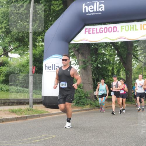 29.06.2025 - hella hamburg halbmarathon KatJ http://msf.ph/oto/8342437 29.06.2025 10:48:54 Zwischen KM18-KM19 1674, 6752, 7636, 8045, 8478 meine-sportfotos.de