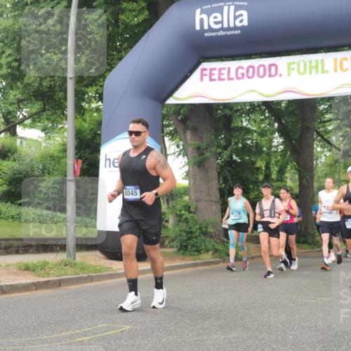 29.06.2025 - hella hamburg halbmarathon KatJ http://msf.ph/oto/8342463 29.06.2025 10:48:54 Zwischen KM18-KM19 1674, 6752, 7636, 8045, 8478 meine-sportfotos.de