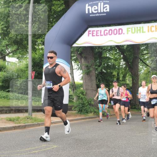 29.06.2025 - hella hamburg halbmarathon KatJ http://msf.ph/oto/8342488 29.06.2025 10:48:54 Zwischen KM18-KM19 1674, 6752, 7636, 8045, 8478 meine-sportfotos.de