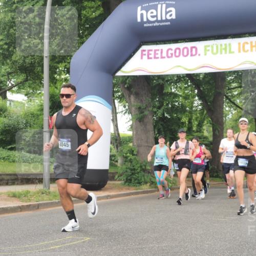 29.06.2025 - hella hamburg halbmarathon KatJ http://msf.ph/oto/8342504 29.06.2025 10:48:54 Zwischen KM18-KM19 1674, 6752, 7636, 8045, 8478 meine-sportfotos.de