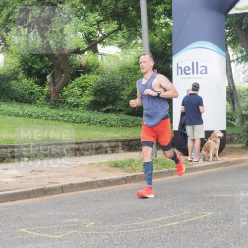 29.06.2025 - hella hamburg halbmarathon KatJ http://msf.ph/oto/8342695 29.06.2025 10:19:35 Zwischen KM18-KM19 3189, 5308 meine-sportfotos.de