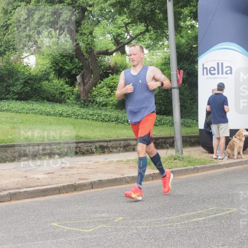 29.06.2025 - hella hamburg halbmarathon KatJ http://msf.ph/oto/8342735 29.06.2025 10:19:35 Zwischen KM18-KM19 3189, 5308 meine-sportfotos.de