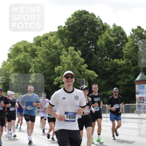 29.06.2025 - hella hamburg halbmarathon Jannik Wohlers http://msf.ph/oto/8342769 29.06.2025 10:42:25 Lombardsbrücke 1656, 1964, 2401, 2450, 2509, 2940, 2941, 3283, 3378, 3764, 4092, 4105, 4334, 4385, 5417, 6120, 6764, 7513, 8161, 9378, 10008, 10454, 10697, 11142, 11710, 12151, 12441, 13049, 13070, 13241, 13776, 14126, 14422, 14694, 15168, 15190, 15820, 16279, 16612, 16892, 17037 meine-sportfotos.de