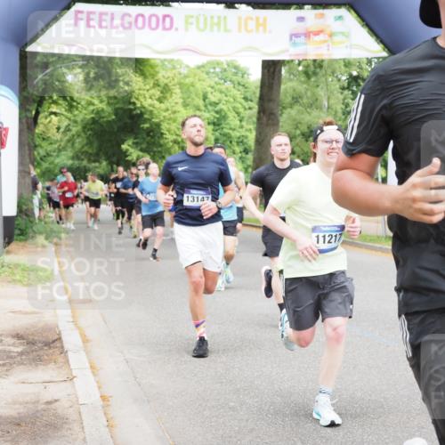 29.06.2025 - hella hamburg halbmarathon MichiJ http://msf.ph/oto/8342785 29.06.2025 10:40:20 Zwischen KM18-KM19 1151, 1258, 2082, 3952, 4029, 5907, 6511, 6512, 7177, 7274, 8361, 11217, 12482, 12712, 12875, 13147, 14791, 15446, 15502, 17773, 18879 meine-sportfotos.de