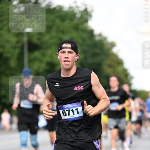 29.06.2025 - hella hamburg halbmarathon Dr. Thomas Lammeyer http://msf.ph/oto/8342789 29.06.2025 09:55:59 Kennedybrücke 1057, 1139, 1169, 1220, 1512, 1604, 3305, 3618, 4565, 4871, 4915, 5007, 5011, 5231, 5336, 6373, 6711, 7185, 7432, 7710, 7961, 8564, 8852, 9444, 10251, 10493, 10691, 10741, 11062 meine-sportfotos.de