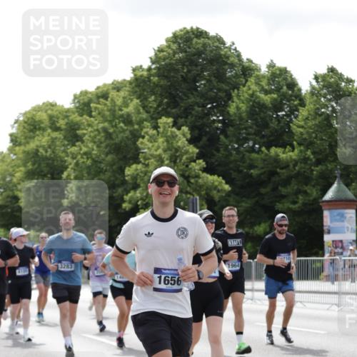 29.06.2025 - hella hamburg halbmarathon Jannik Wohlers http://msf.ph/oto/8342791 29.06.2025 10:42:25 Lombardsbrücke 1656, 1964, 2401, 2450, 2509, 2940, 2941, 3283, 3378, 3764, 4092, 4105, 4334, 4385, 5417, 6120, 6764, 7513, 8161, 9378, 10008, 10454, 10697, 11142, 11710, 12151, 12441, 13049, 13070, 13241, 13776, 14126, 14422, 14694, 15168, 15190, 15820, 16279, 16612, 16892, 17037 meine-sportfotos.de